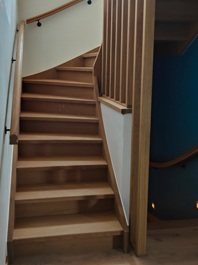 escalier en chêne